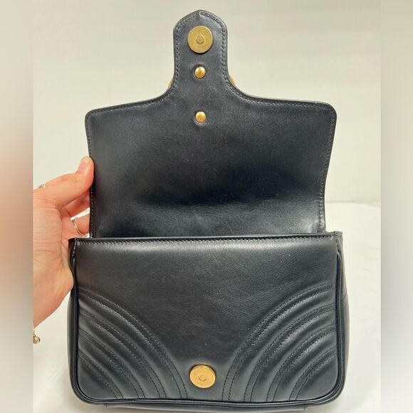 Gucci Off White Matelassé Leather GG Black Marmont Chain Belt Bag - Picture 5 of 10